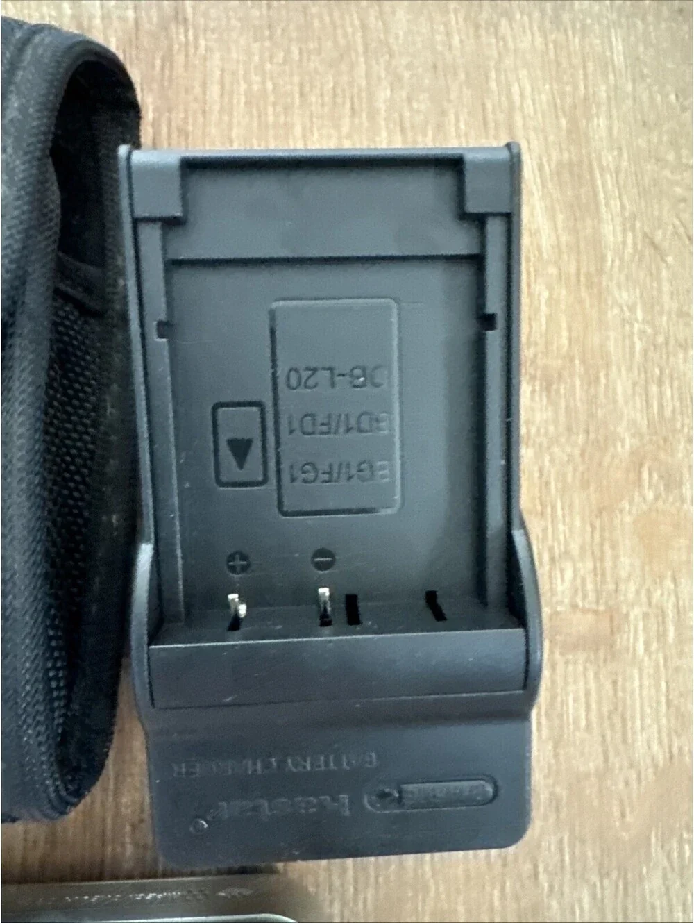 Sony Cyber-shot DSC-N1 8.1MP Digital Camera Touchscreen TESTED + Charger Case